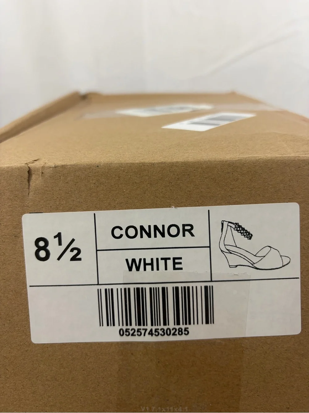 NWT Journee Women’s Size 8.5 Ivory Satin Open-Toe Bedazzled Wedge Sandals